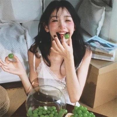 窥探